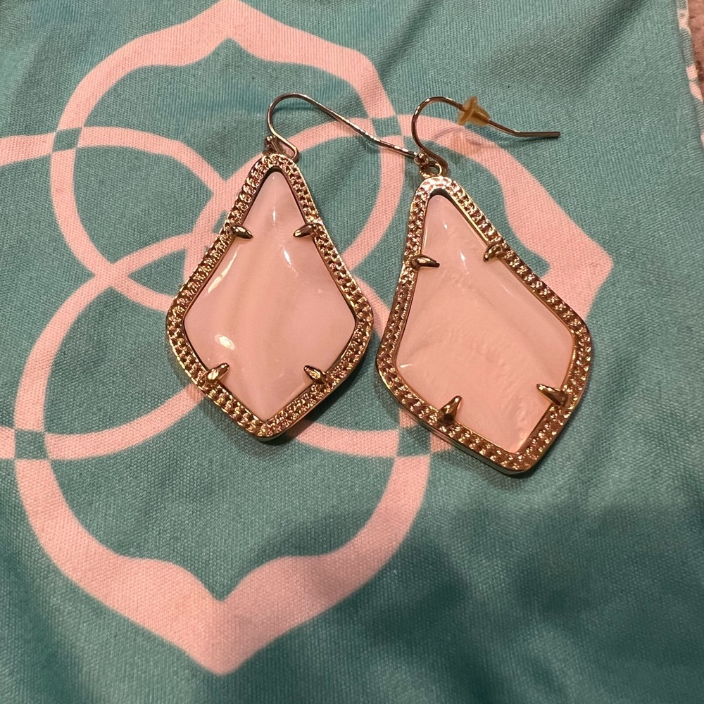 Kendra Scott Alex Drop Earrings in White Stone Iridescent